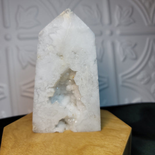 Drusy White Agate Tower